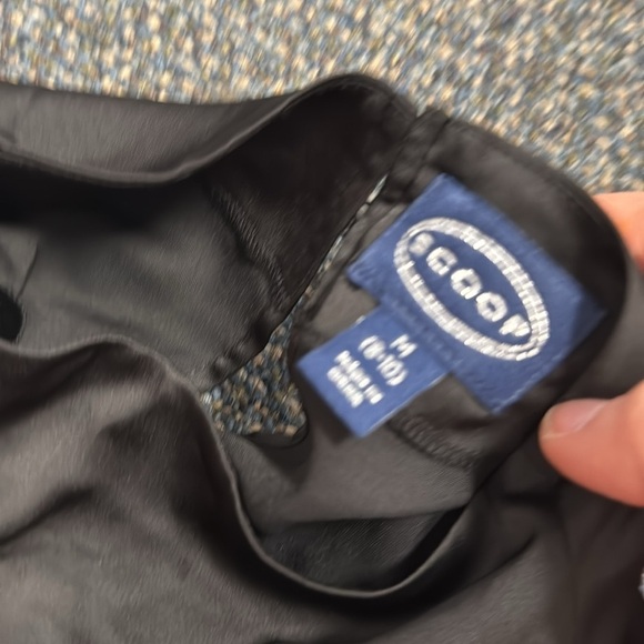 Scoop satin shoulder pad tank M // 072208 - Picture 2 of 2